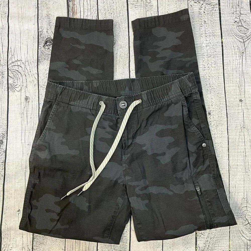 VUORI The Rise The Shine Ripstop Camo Pants
